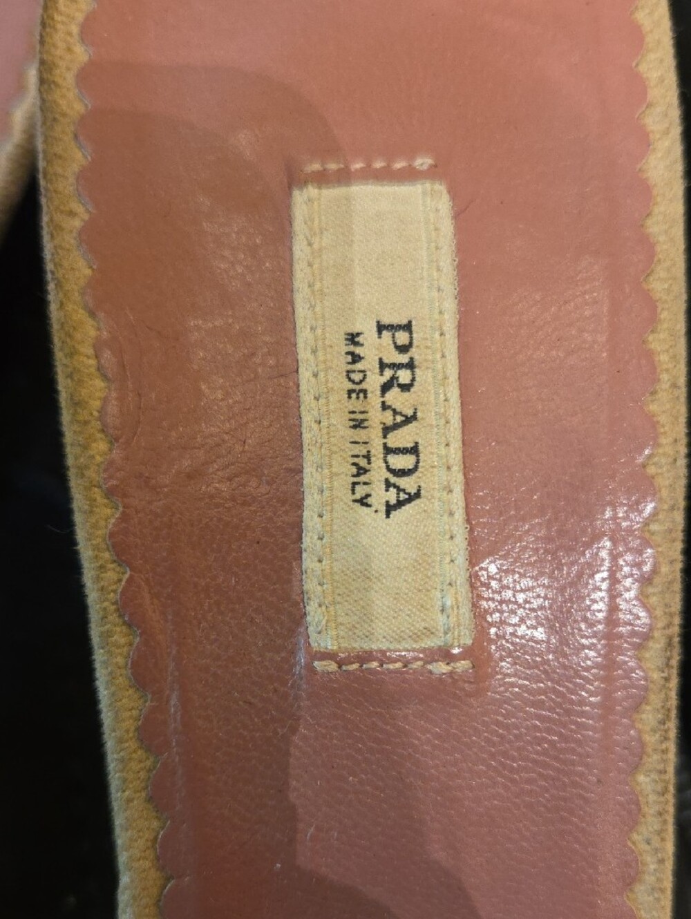 PRADA & GUCCI Shoe Bundle - Picture 3 of 8